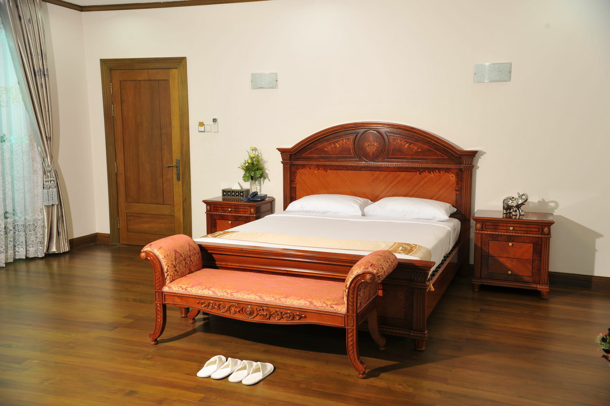 Palm Spring Resort Yangon Exteriör bild