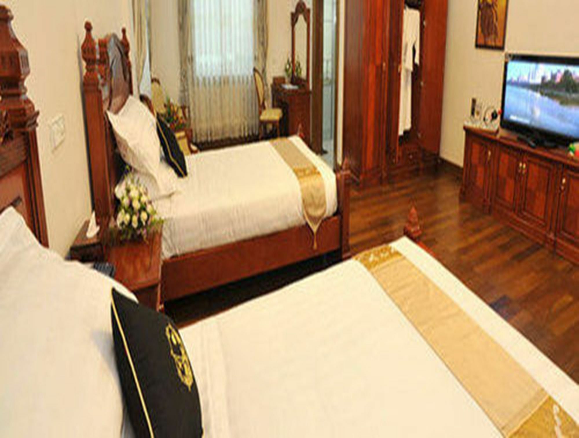 Palm Spring Resort Yangon Exteriör bild