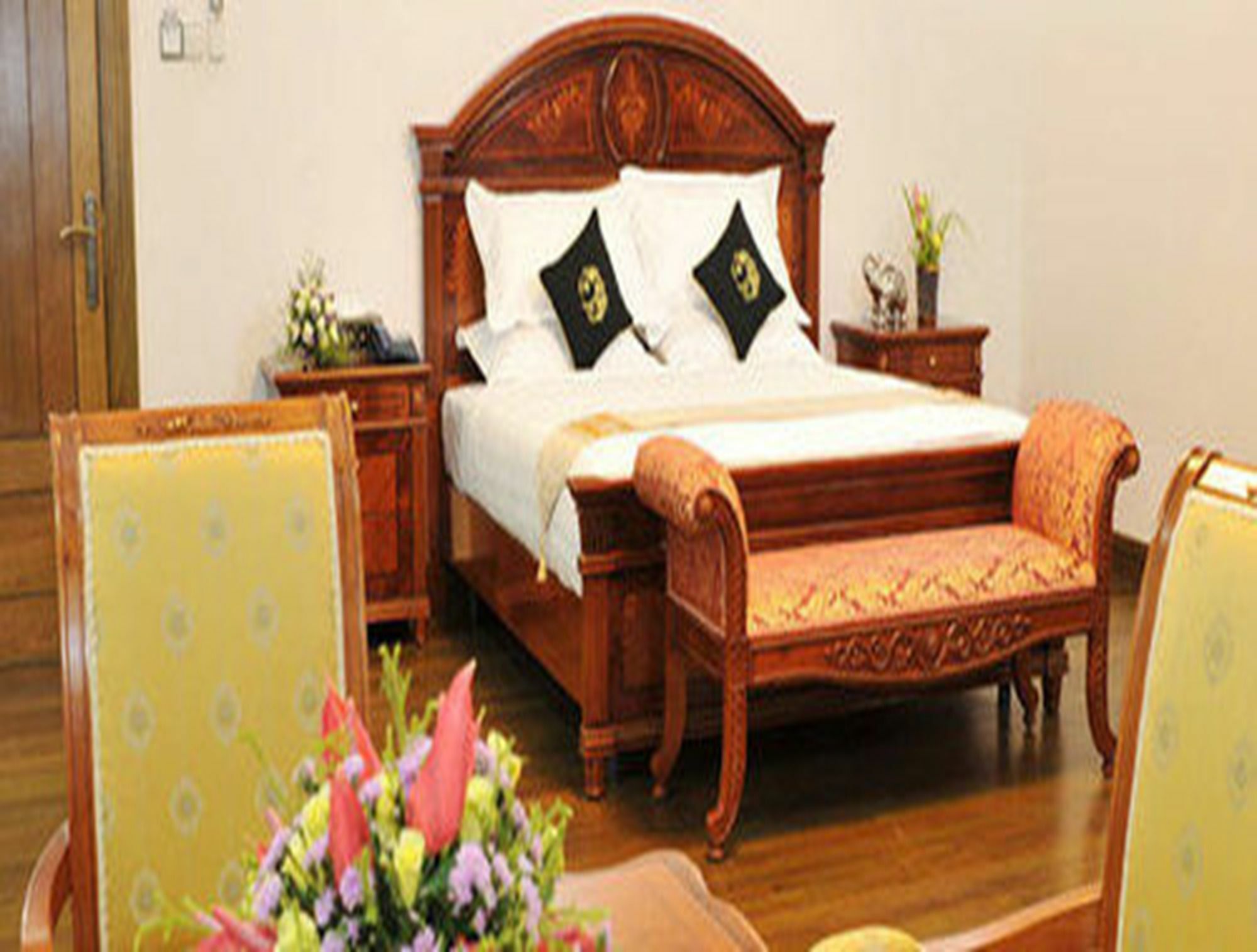 Palm Spring Resort Yangon Exteriör bild