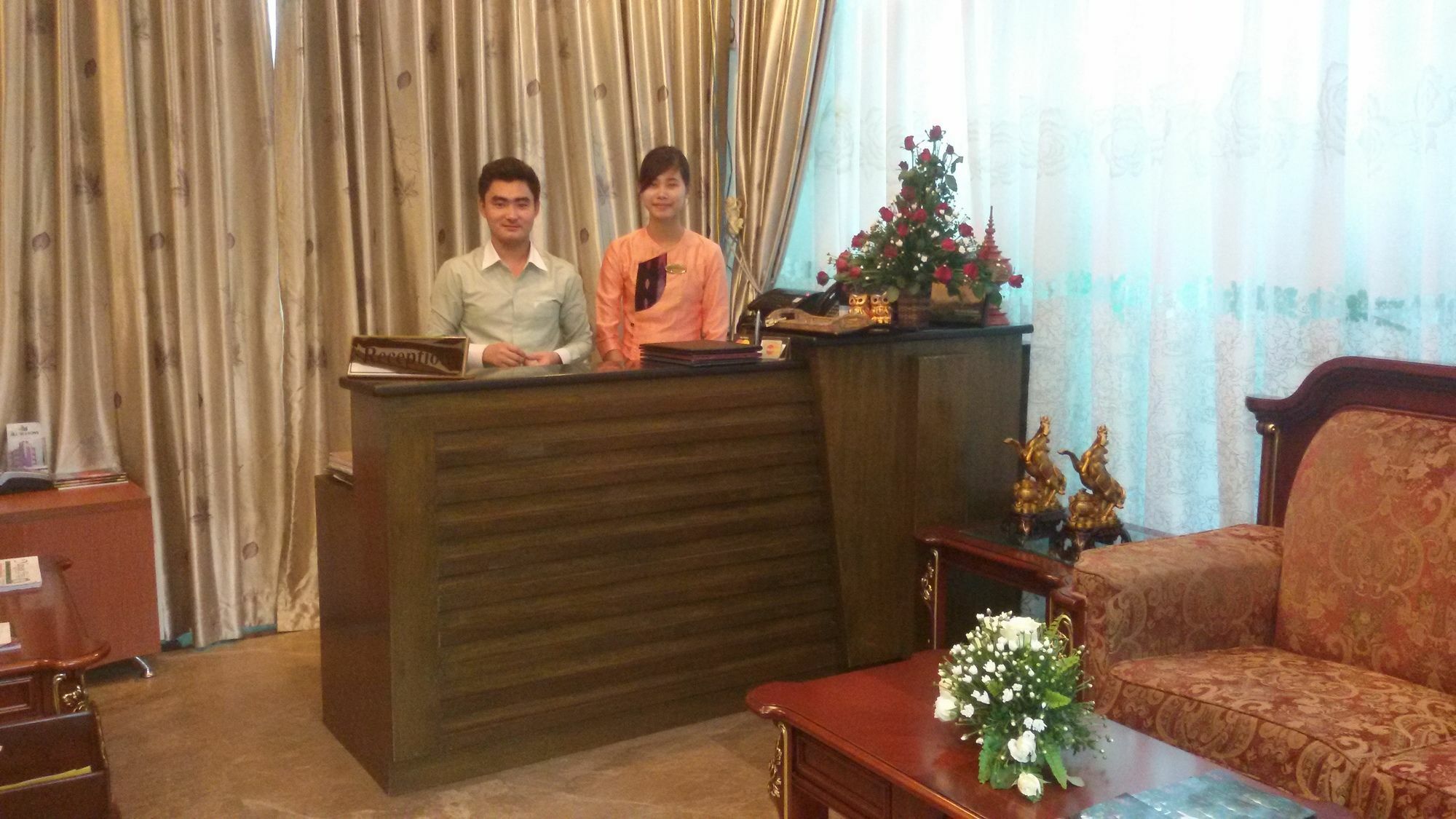 Palm Spring Resort Yangon Exteriör bild